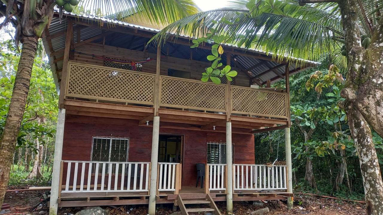 Casa Manati Hotel Livingston Bagian luar foto