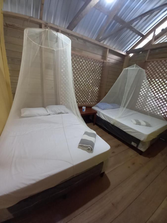 Casa Manati Hotel Livingston Bagian luar foto