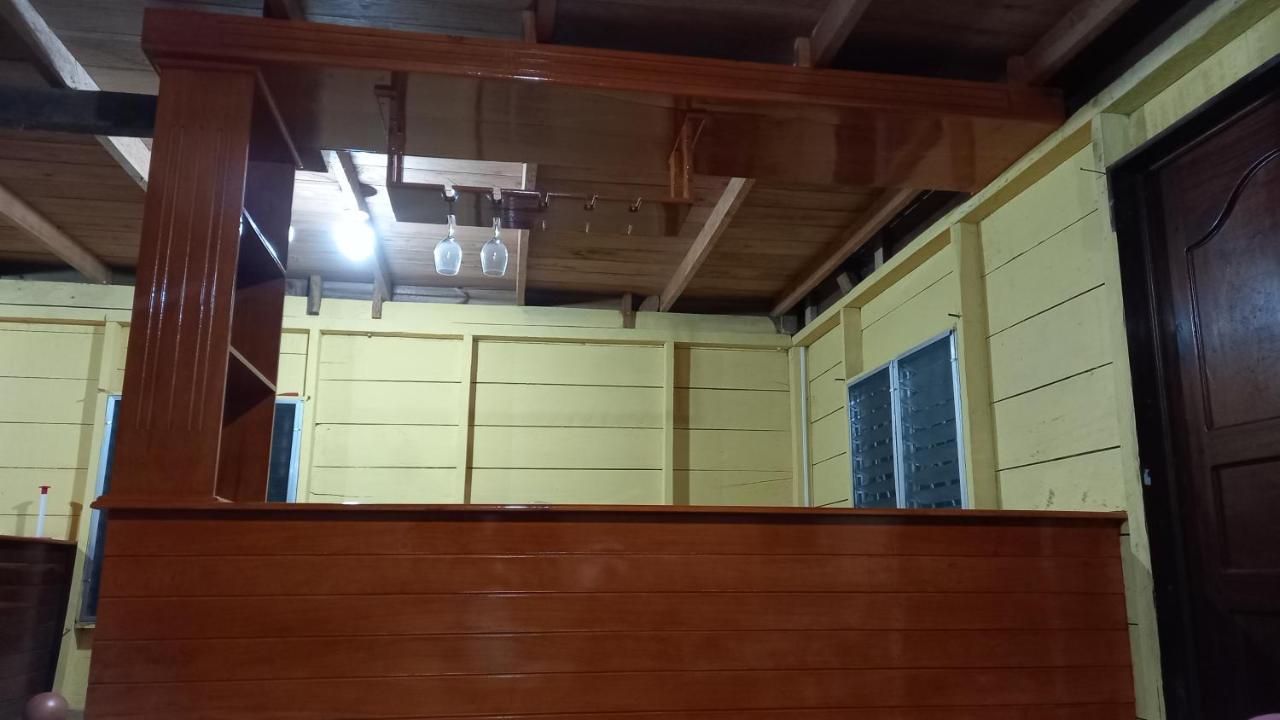 Casa Manati Hotel Livingston Bagian luar foto