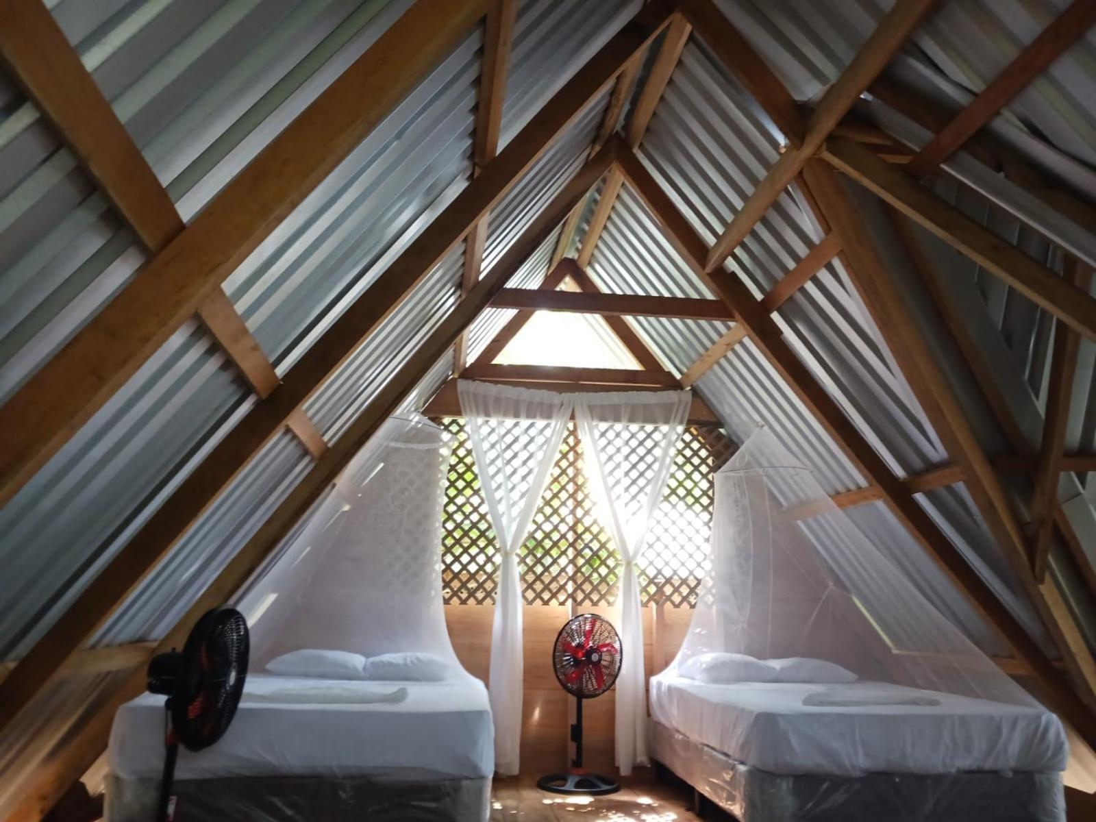 Casa Manati Hotel Livingston Bagian luar foto