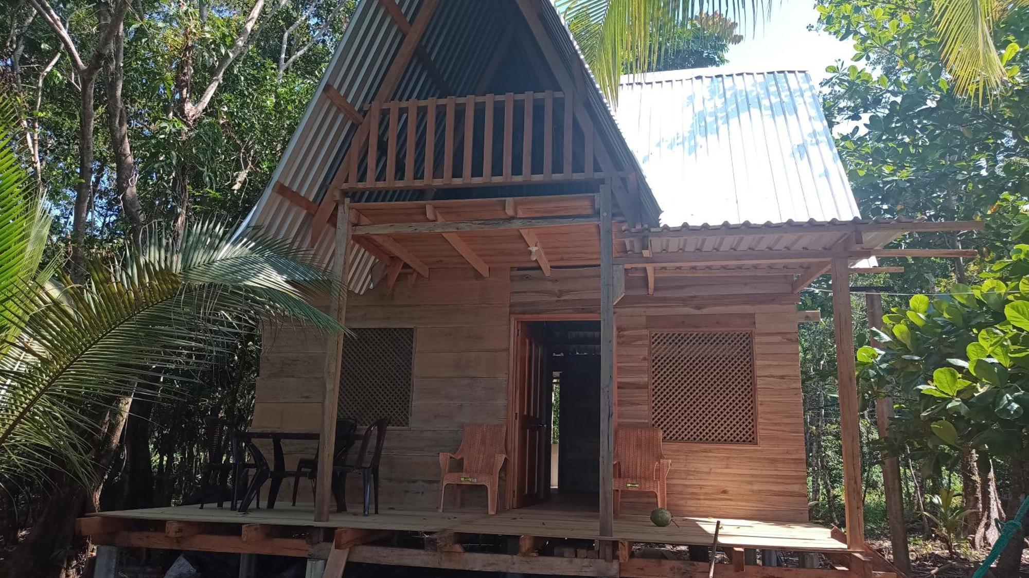 Casa Manati Hotel Livingston Bagian luar foto