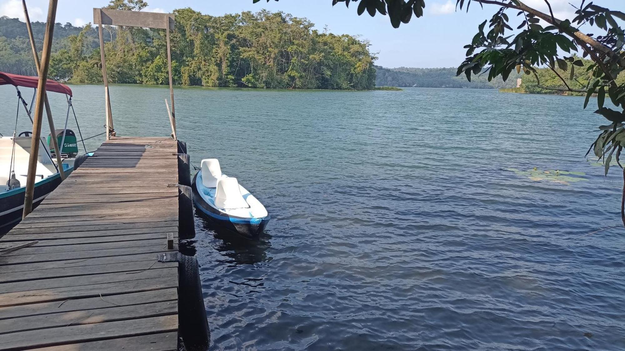 Casa Manati Hotel Livingston Bagian luar foto
