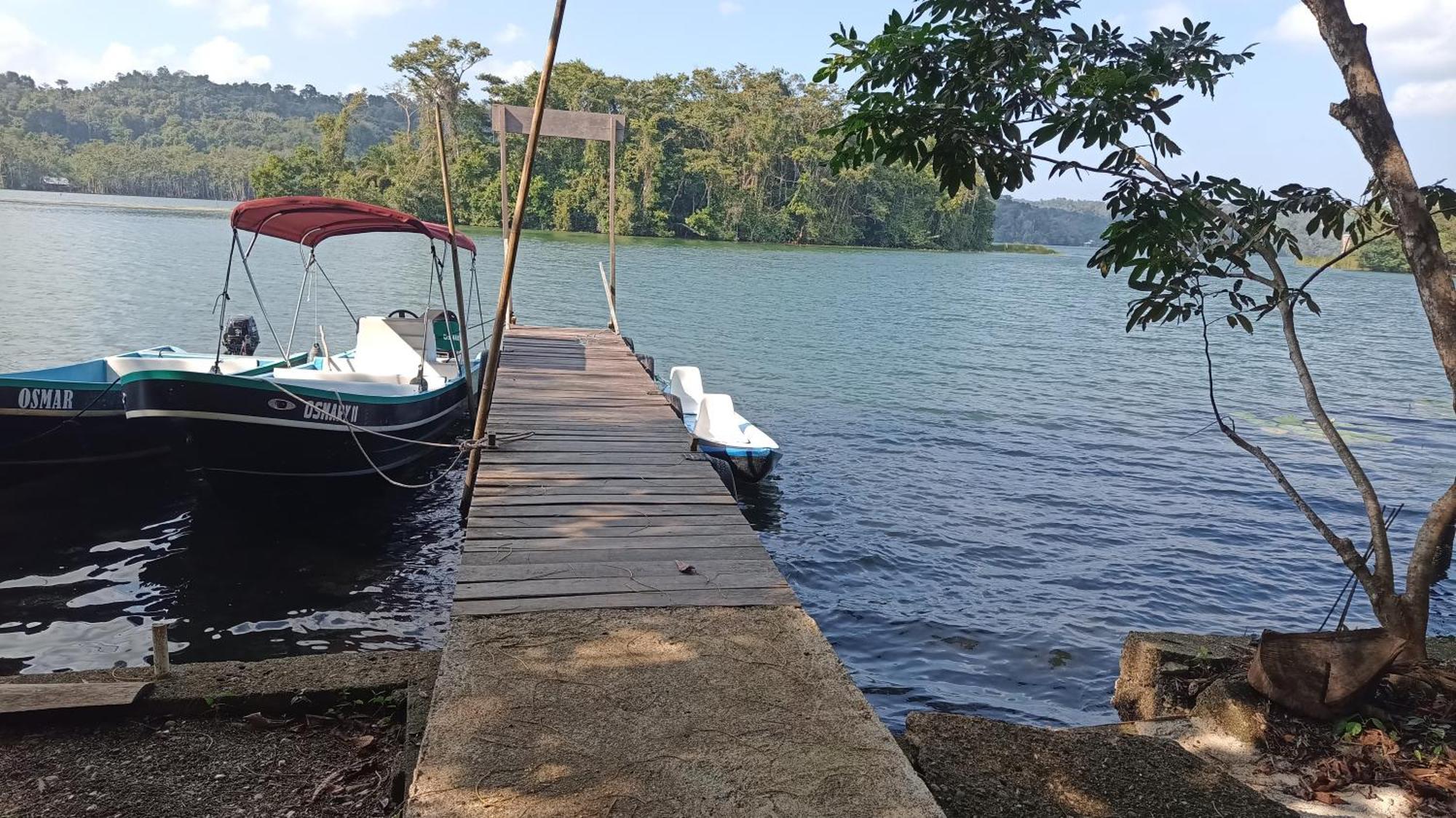 Casa Manati Hotel Livingston Bagian luar foto